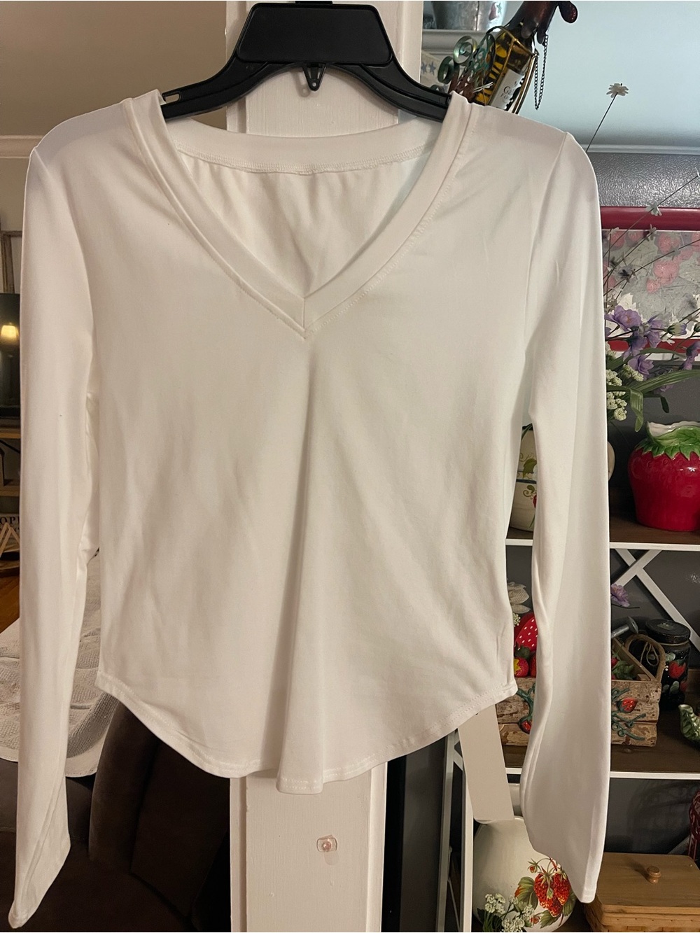 Women's White V-Neck Long Sleeve XL(fits small) Top by